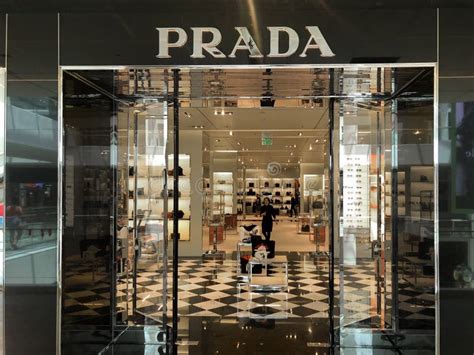 prada store scottsdale az.